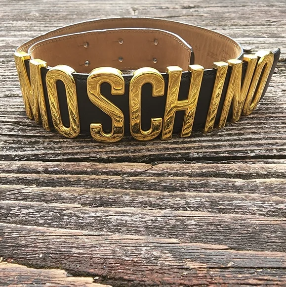 Vintage 1990\'s Redwall Moschino Italy Model 401020 Black Belt Vintage Moschino Gold Logo Black Belt With Original Red Wall  main image 4